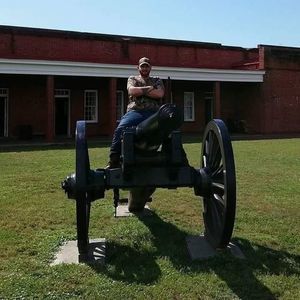 Meet your Posher, Christian